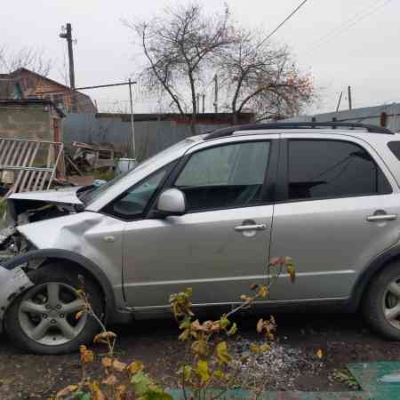 Битые авто Судзуки CX4, 2011, МКПП выкупили за 345000
